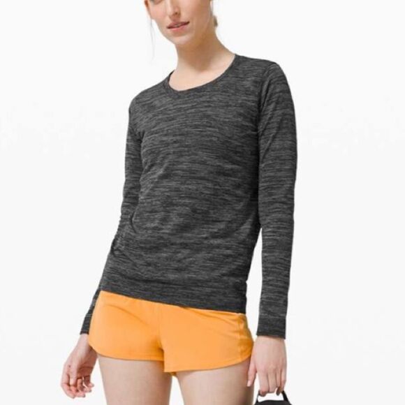 Lululemon Swiftly Relaxed Long Sleeve
Black / White / Black - Picture 2 of 8